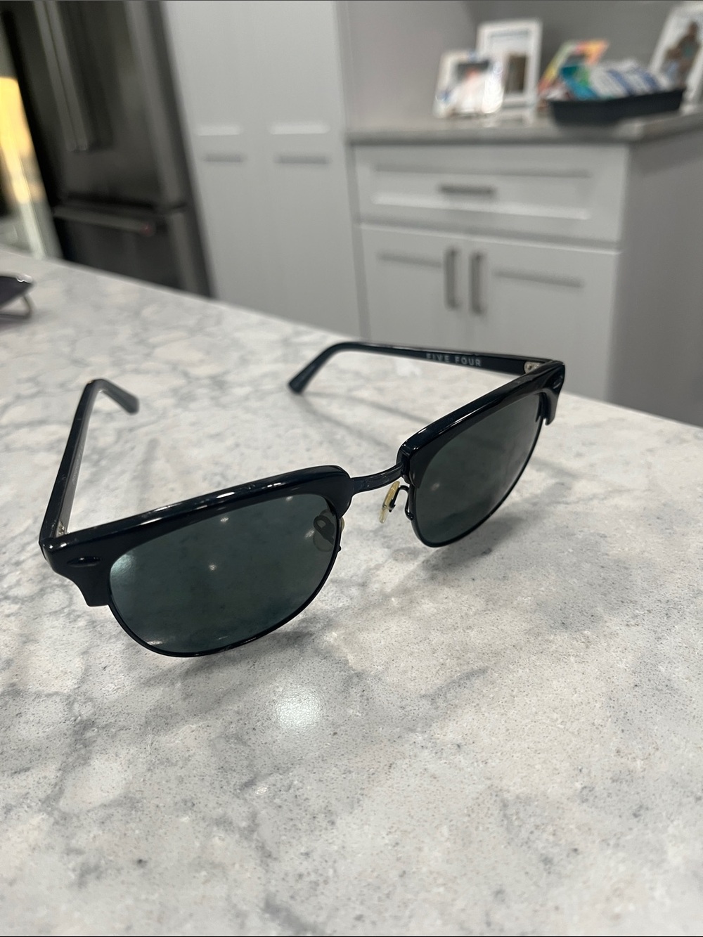 Five Four Women’s sunglasses-Great condition